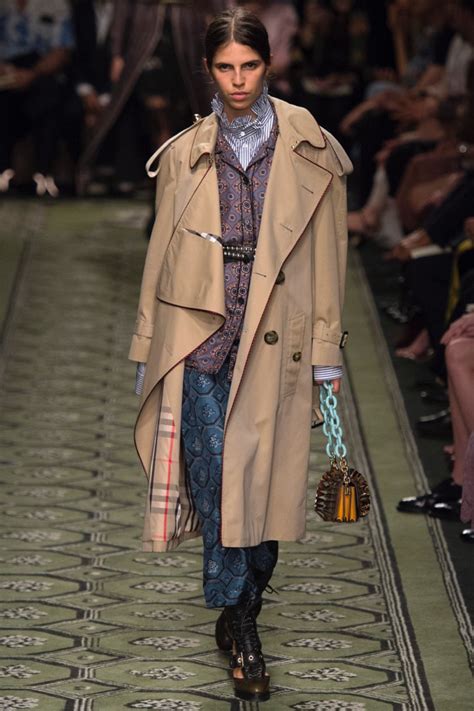 burberry sale dates 2016|burberry runway 2016.